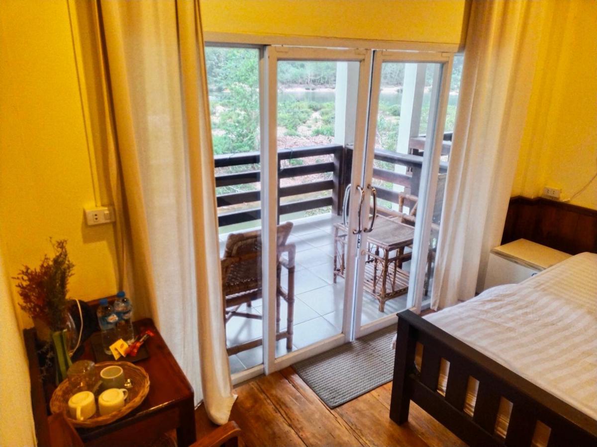 Pdv Guesthouse Muang Ngoi エクステリア 写真