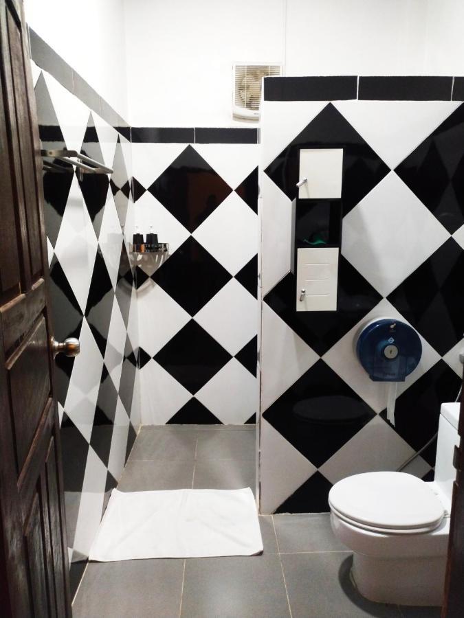 Pdv Guesthouse Muang Ngoi エクステリア 写真